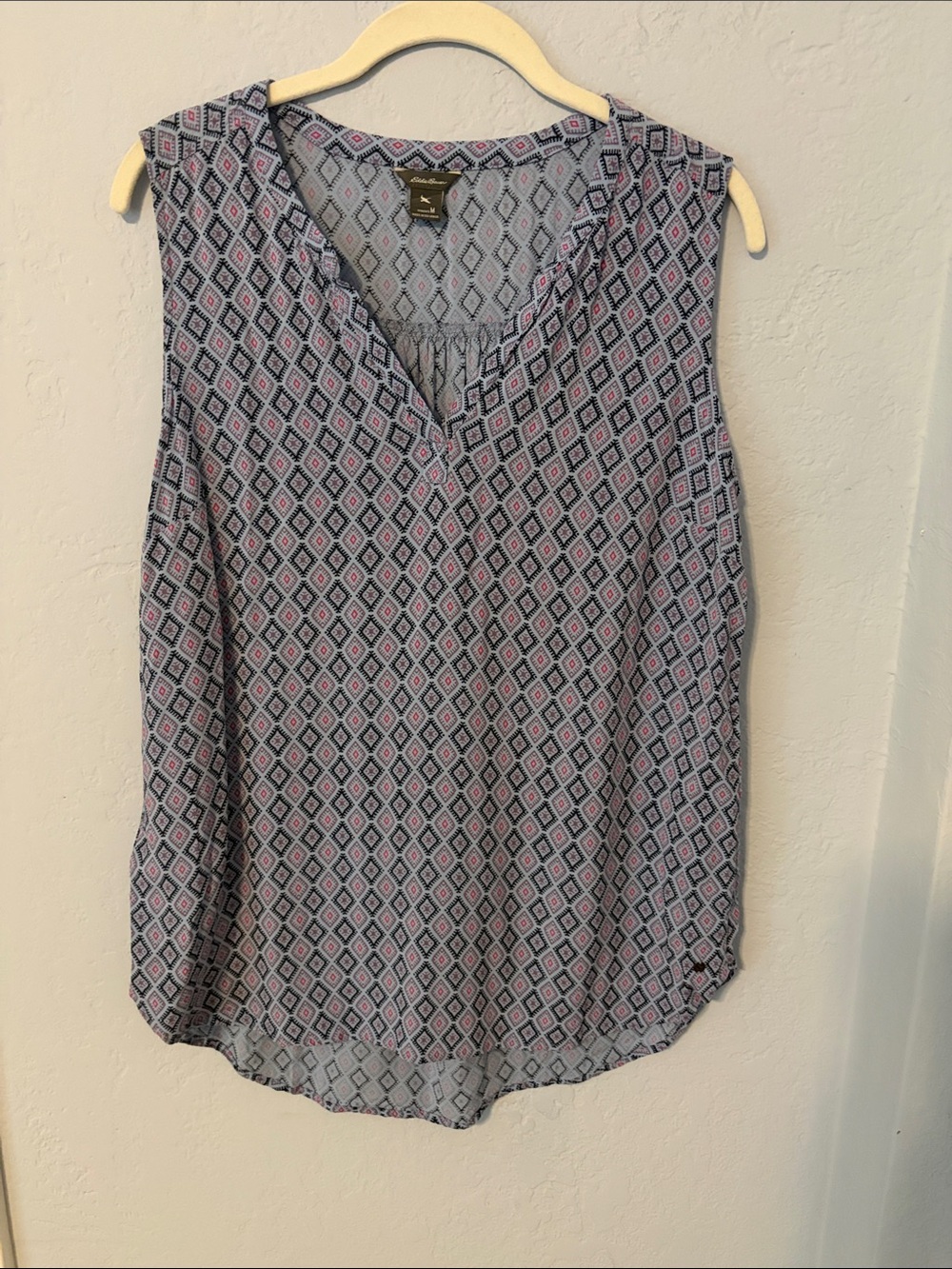 Eddie Bauer Sleeveless Geometric Print Top - Blue & Pink